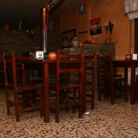 A Taberna De Vento Hotel Lalín Buitenkant foto